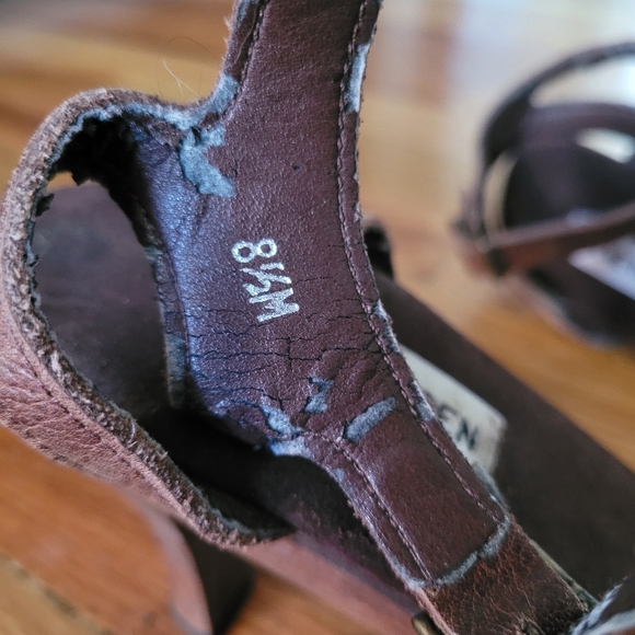 Steve Madden peep-toe brown strappy heels - Picture 10 of 10